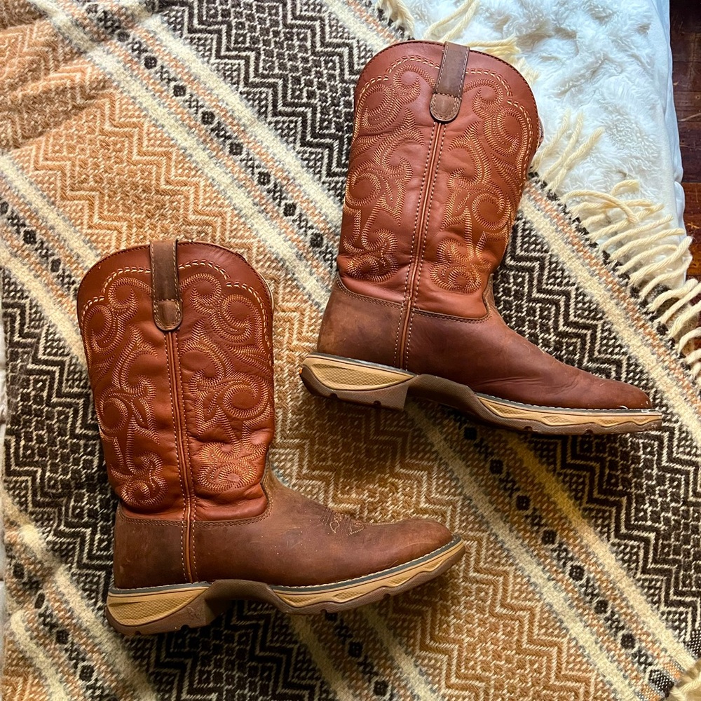 Size 11 Durango cowgirl work boot